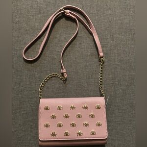 BETSEY JOHNSON Pink Crossbody Faux Leather Purse With Gold Tone Skulls NWOT